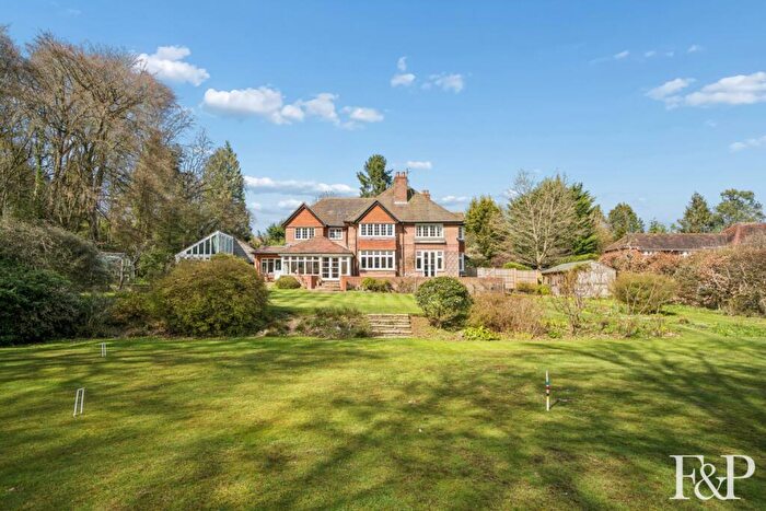 5 Bedroom Detached House For Sale In Martinsend Lane, Great Missenden, HP16