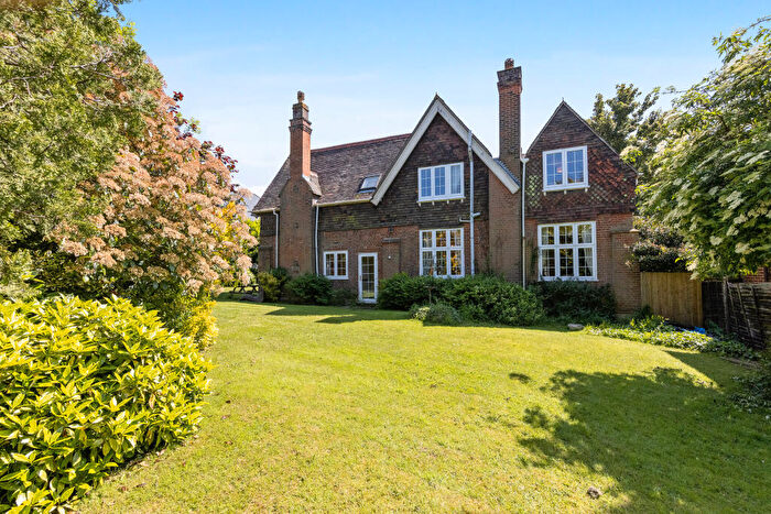 4 Bedroom Detached House For Sale In Old Lodge House, Old Manor Way, BR7