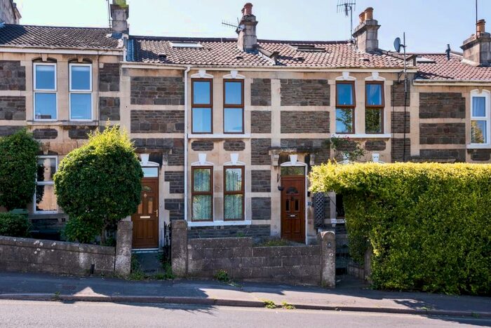 5 Bedroom Terraced House To Rent In Lymore Avenue, Bath, BA2