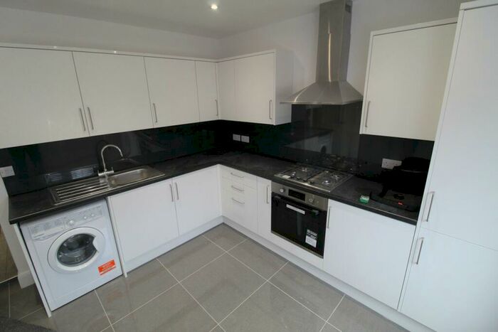 3 Bedroom Terraced House To Rent In Wellington Road, Harrow, HA3