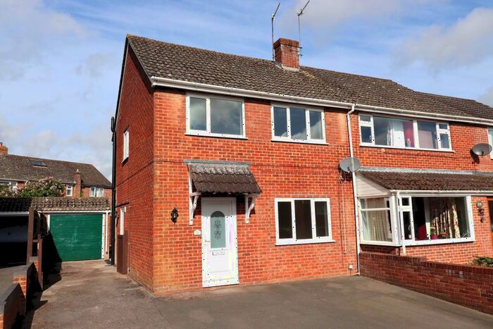 3 Bedroom Semi-Detached House For Sale In Barrow Close, Marlborough, SN8