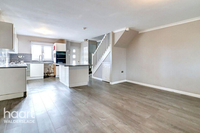 5 Bedroom End Of Terrace House For Sale In Bader Crescent, Chatham, ME5