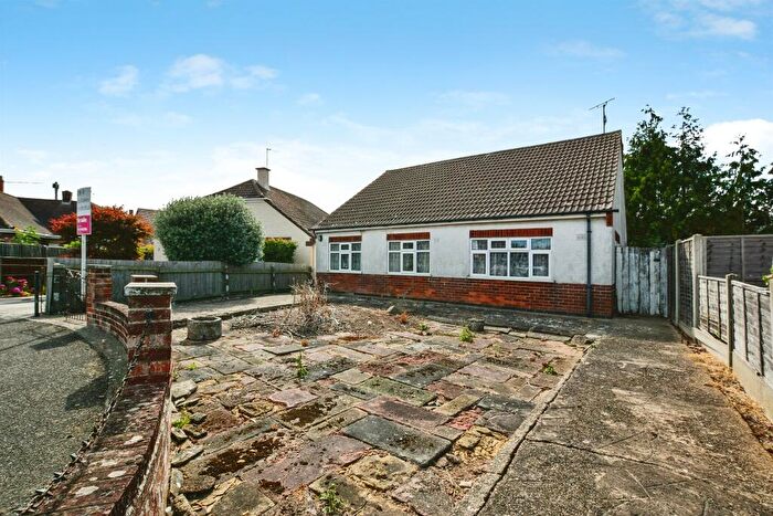 3 Bedroom Detached Bungalow For Sale In Lumley Crescent, Skegness, PE25