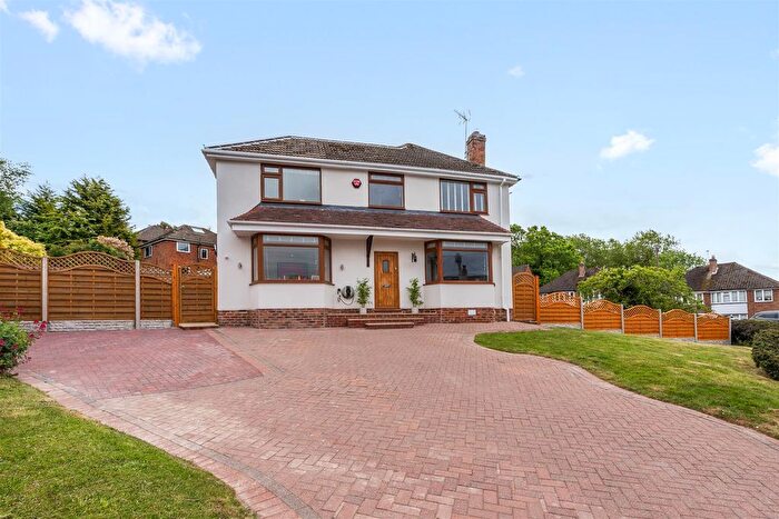 4 Bedroom Property For Sale In Eden Road, Solihull, B92