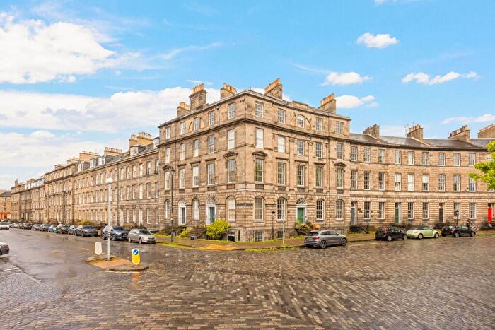 2 Bedroom Flat For Sale In London Street, Edinburgh, EH3