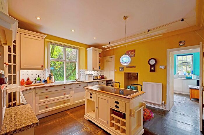 4 Bedroom Detached House For Sale In New Road, Liskeard, PL14