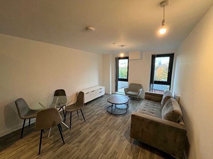 2 Bedroom Apartment To Rent In Stockport Road, Ardwick, Manchester, M13