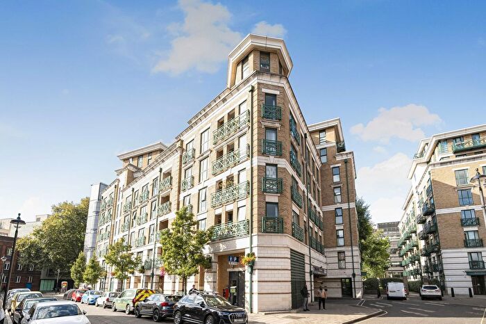 2 Bedroom Flat To Rent In Octavia House, Medway Street, SW1P