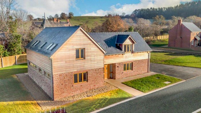 4 Bedroom House To Rent In Bramling Cross, Old Hop Yard, Brierley, HR6