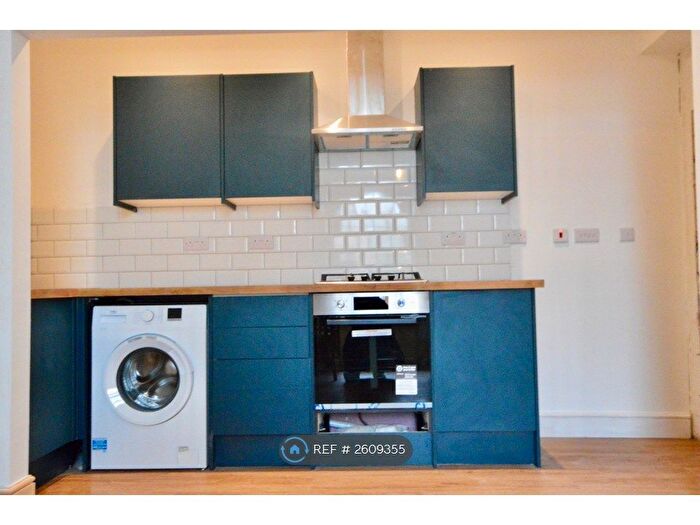 2 Bedroom Flat To Rent In Oxford Road, Reading, RG1