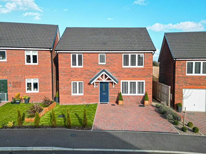 4 Bedroom Detached House For Sale In Ashtree Avenue, High Spen, Rowlands Gill, NE39