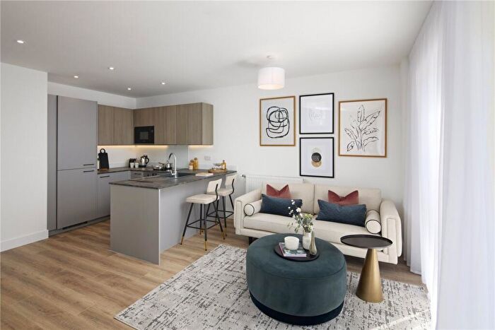 1 Bedroom Flat For Sale In Catkin Road, London, NW9