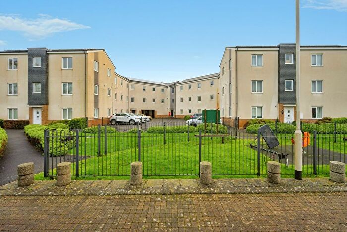 2 Bedroom Flat For Sale In Boundary Place, Plymouth, Devon, PL6