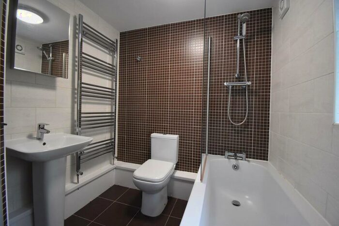 5 Bedroom Terraced House To Rent In Raddlebarn Road Selly Oak, B29