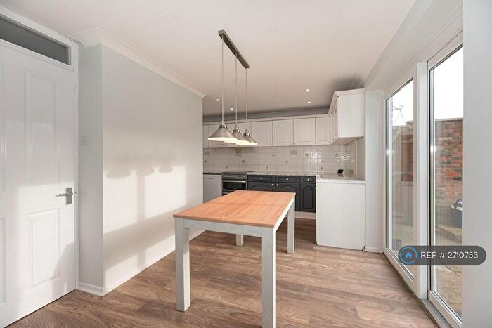 3 Bedroom Terraced House To Rent In Gardenia Court, Basildon, SS15