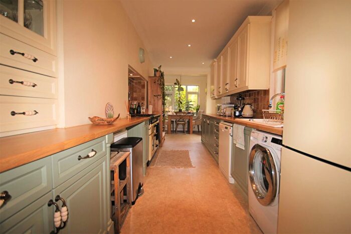 3 Bedroom Terraced House For Sale In Prospect Road, Woodford Green, IG8