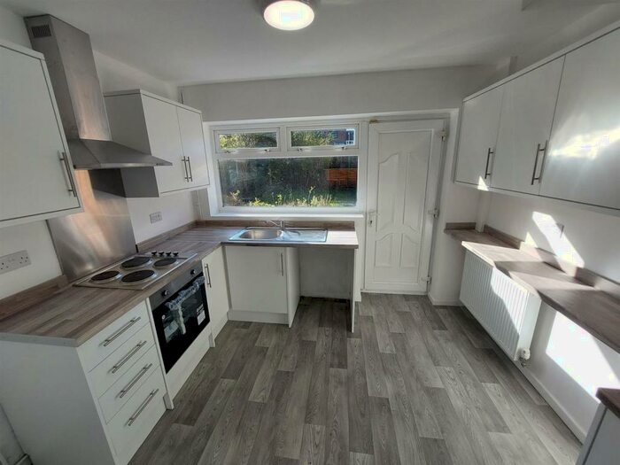 3 Bedroom Terraced House To Rent In Davena Drive, Birmingham, B29