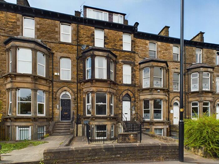 1 Bedroom Flat To Rent In East Parade, Harrogate, HG1