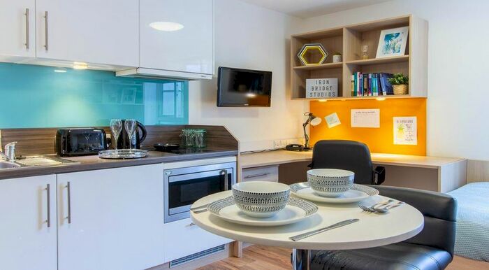 Studio To Rent In Lower North Street, Exeter, EX4