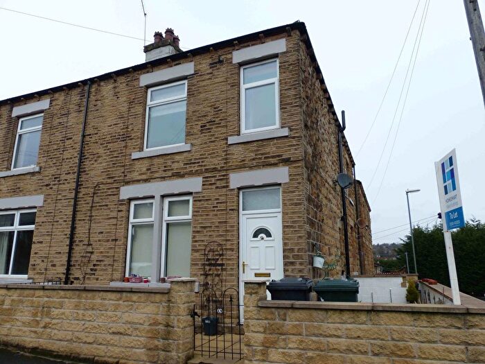 2 Bedroom Terraced House To Rent In Union Road, Liversedge, W Yorkshire, WF15