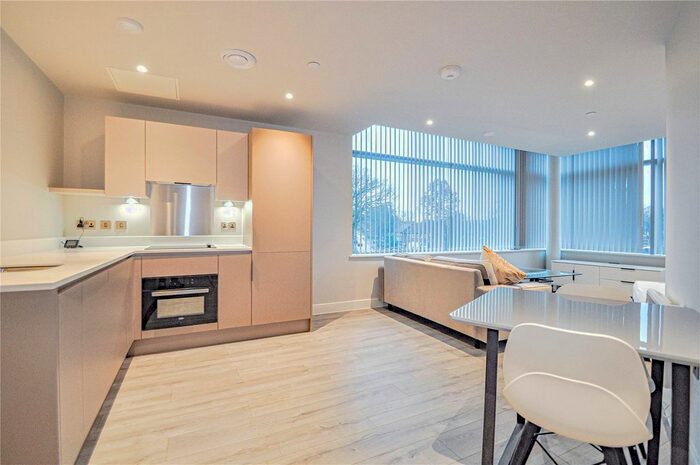 1 Bedroom Studio To Rent In Wokingham Road, Bracknell, Berkshire RG42