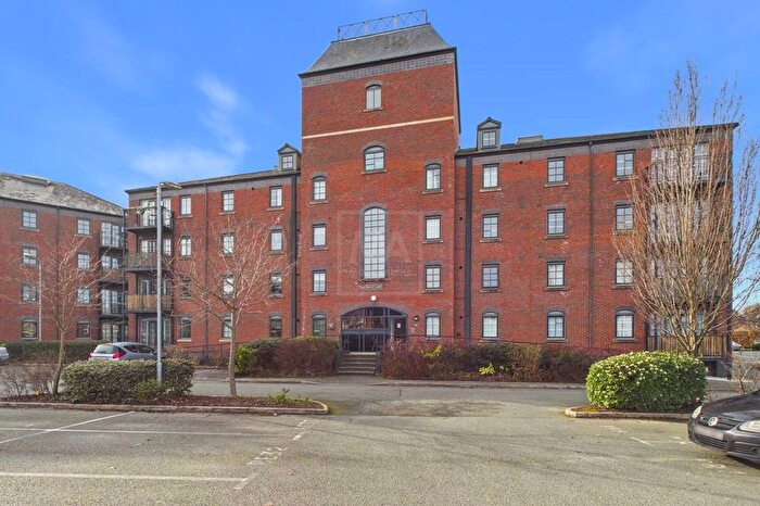 2 Bedroom Flat For Sale In Elphins Drive, Priestley Court Elphins Drive, WA4