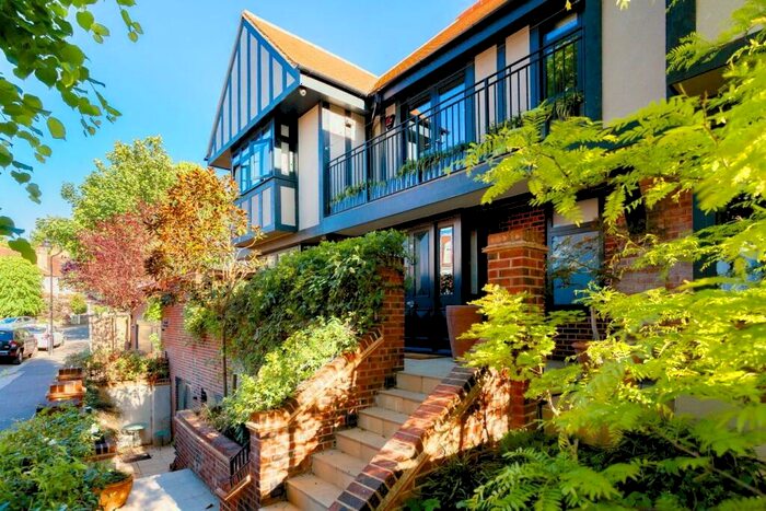 5 Bedroom Detached House To Rent In Hornsey Lane Gardens Lon, N6