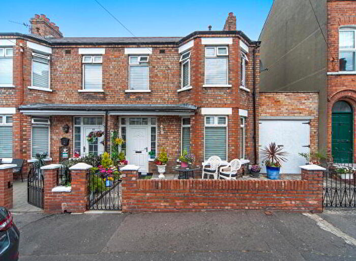3 Bedroom End Of Terrace House For Sale In Willowbank Gardens, Belfast, BT15