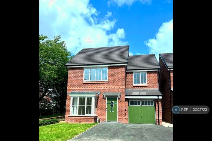 3 Bedroom Detached House To Rent In Roman Terrace, Blackburn, BB2