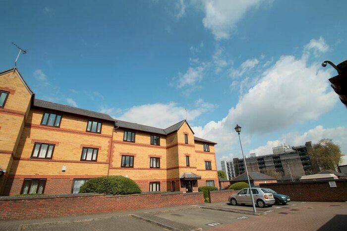 1 Bedroom Flat To Rent In Caslon Court, Somerset Street, Bristol, BS1