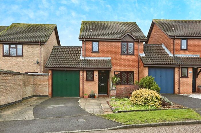3 Bedroom Link Detached House For Sale In Argosy Close, Warsash, Southampton, Hampshire, SO31