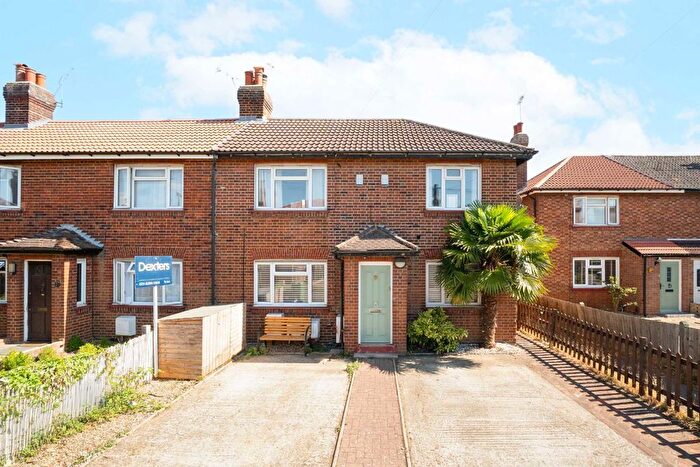 2 Bedroom Property To Rent In Murray Road, Ham, TW10