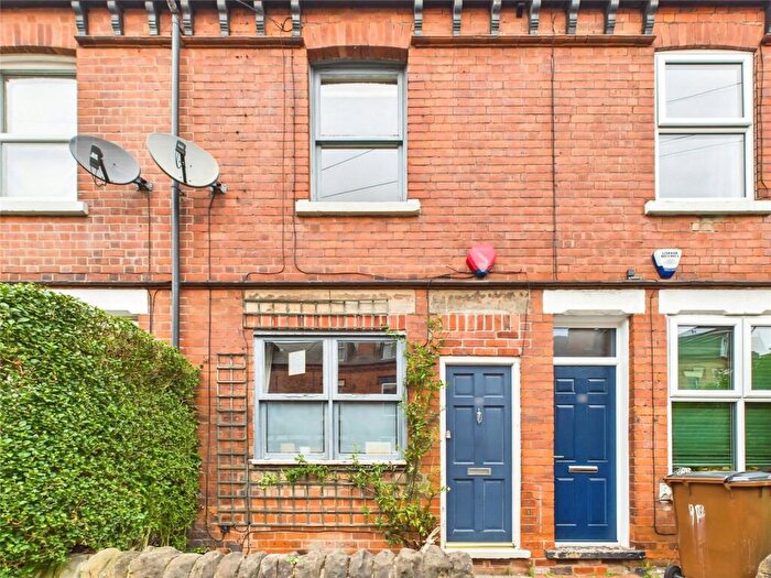 3 Bedroom Terraced House For Sale In Drayton Street, Nottingham, Nottinghamshire, NG5