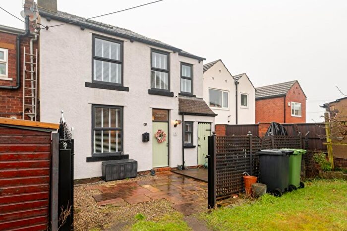 2 Bedroom Terraced House For Sale In Grayshon Street, Drighlington, BD11