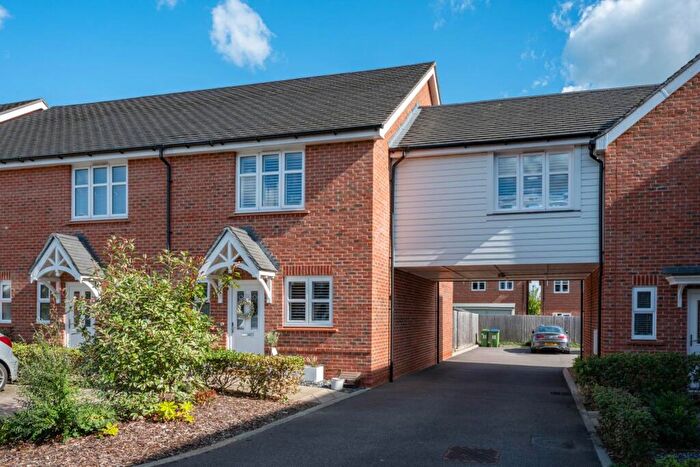 3 Bedroom Mews For Sale In Huntley Mews, Horsham, RH13