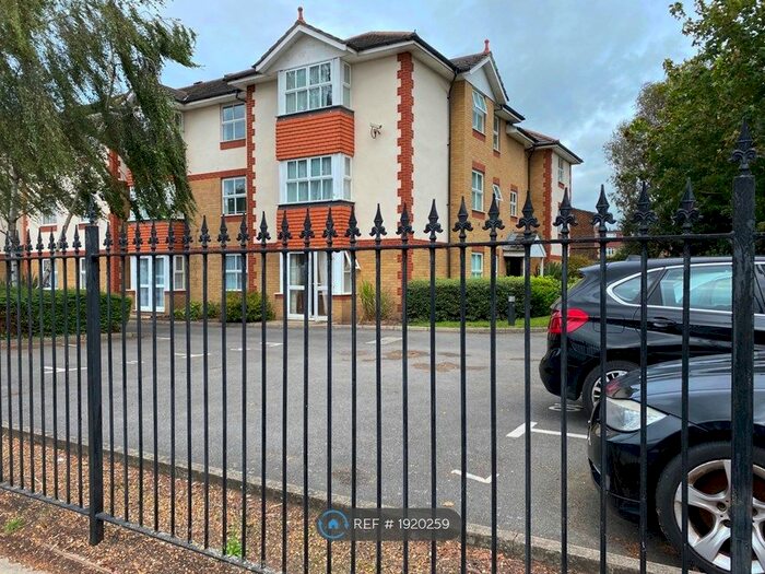 2 Bedroom Flat To Rent In London Road, Isleworth, TW7