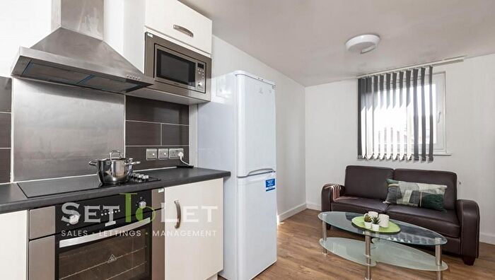 4 Bedroom Block Of Flats For Sale In Wilberforce Road, Leicester, LE3