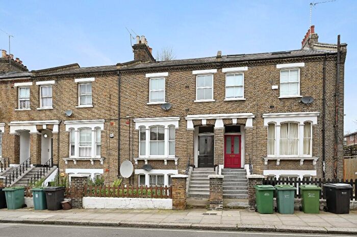 2 Bedroom Flat For Sale In West End Lane, London, NW6