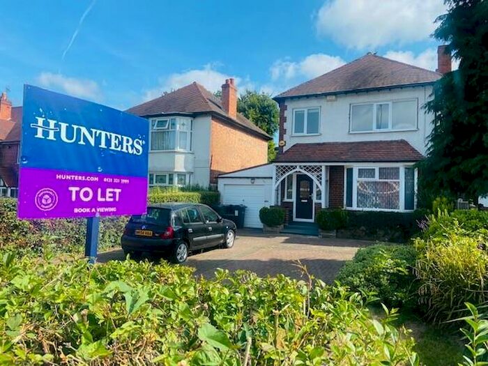 3 Bedroom Detached House To Rent In Chester Road, Birmingham, West Midlands, B73