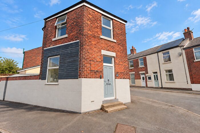 1 Bedroom End Of Terrace House For Sale In Orders Lane, Kirkham, Preston, Lancashire, PR4