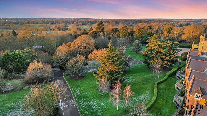 3 Bedroom Flat For Sale In Broadfield Way, Aldenham, Watford, WD25