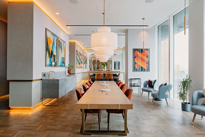 1 Bedroom Flat To Rent In Rochdale Road, Manchester, M4