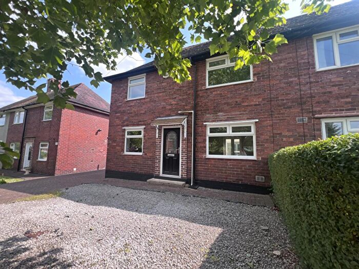 3 Bedroom House To Rent In Church Street, Calow, Chesterfield, S44
