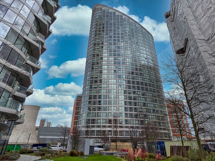Studio To Rent In Flat, Ontario Tower, Fairmont Avenue, London, E14