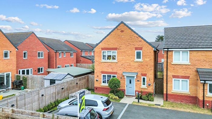 3 Bedroom Detached House For Sale In Meadowmead, Leigh, WN7