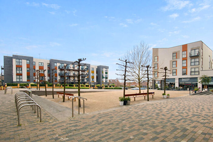 2 Bedroom Flat To Rent In The Square, Long Down Avenue, BS16