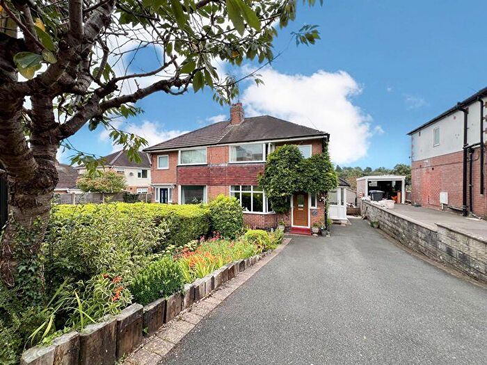 3 Bedroom Semi-Detached House For Sale In Bourne Place, Leek, ., ST13