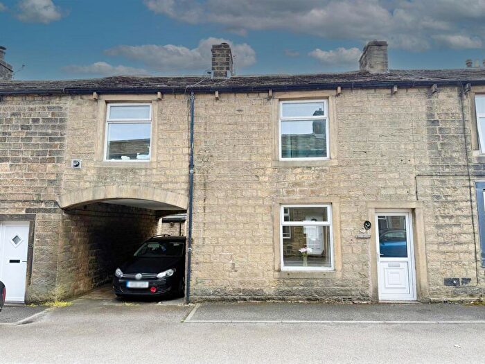3 Bedroom Terraced House For Sale In Hargreaves Street, Cross Hills, BD20