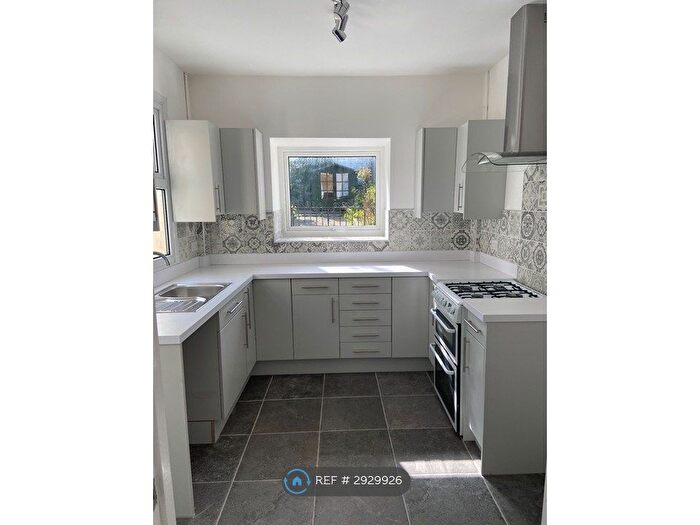 3 Bedroom Terraced House To Rent In Millwood Street, Swansea, SA5