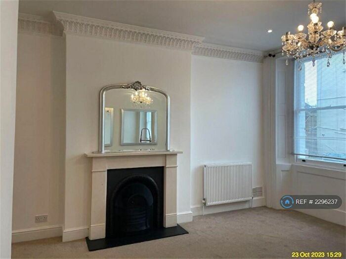 2 Bedroom Flat To Rent In Chesham Road, Brighton, BN2